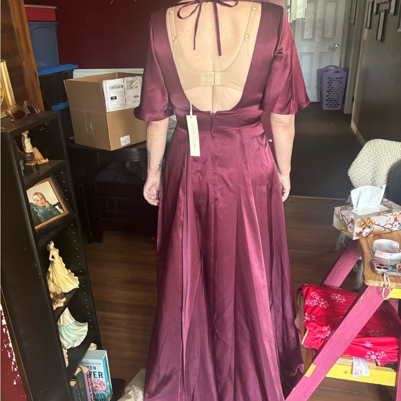 GALINA SIGNATURE a-line bridesmaids dress WINE COLOUR - Picture 3 of 4